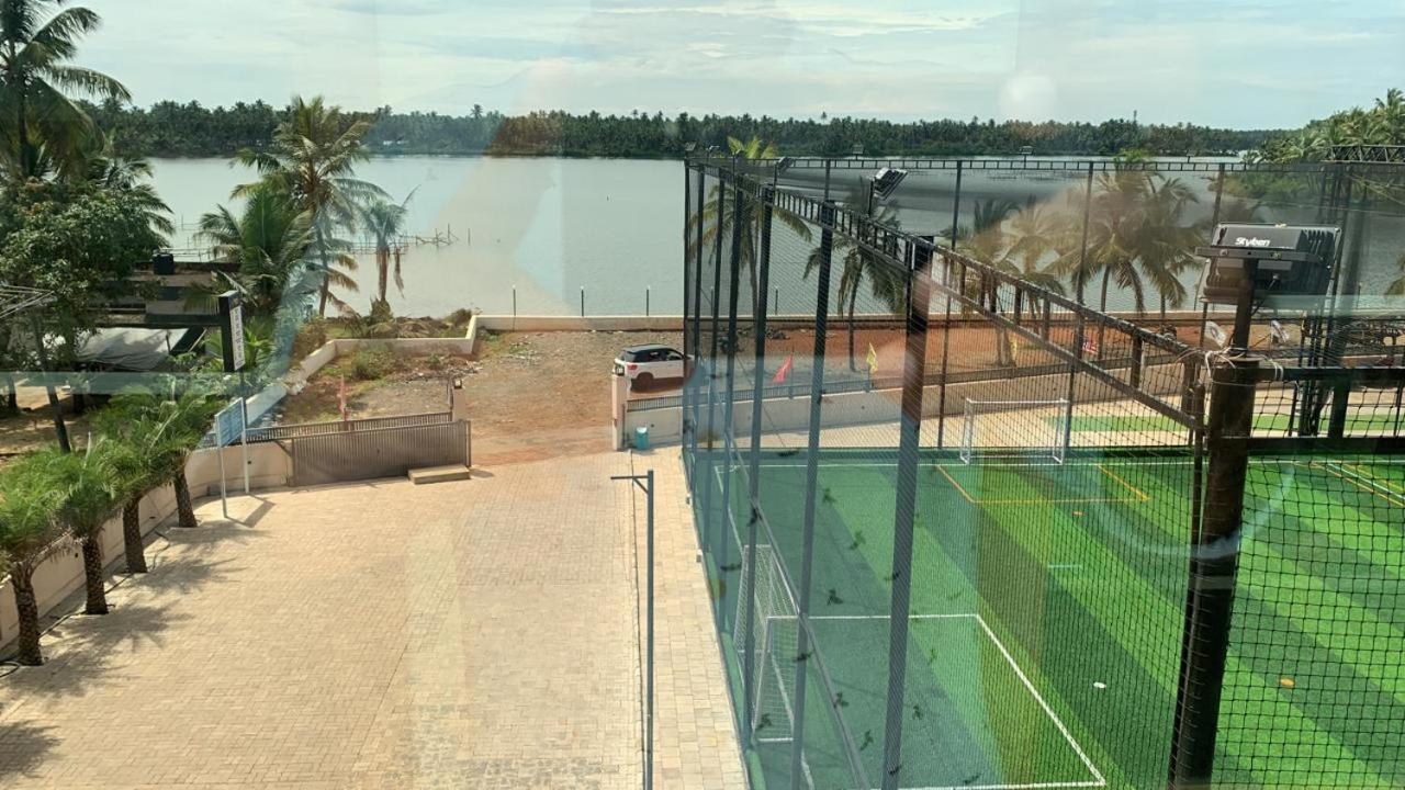 Hotel Cap Sports Center Nīleshwar Exterior foto
